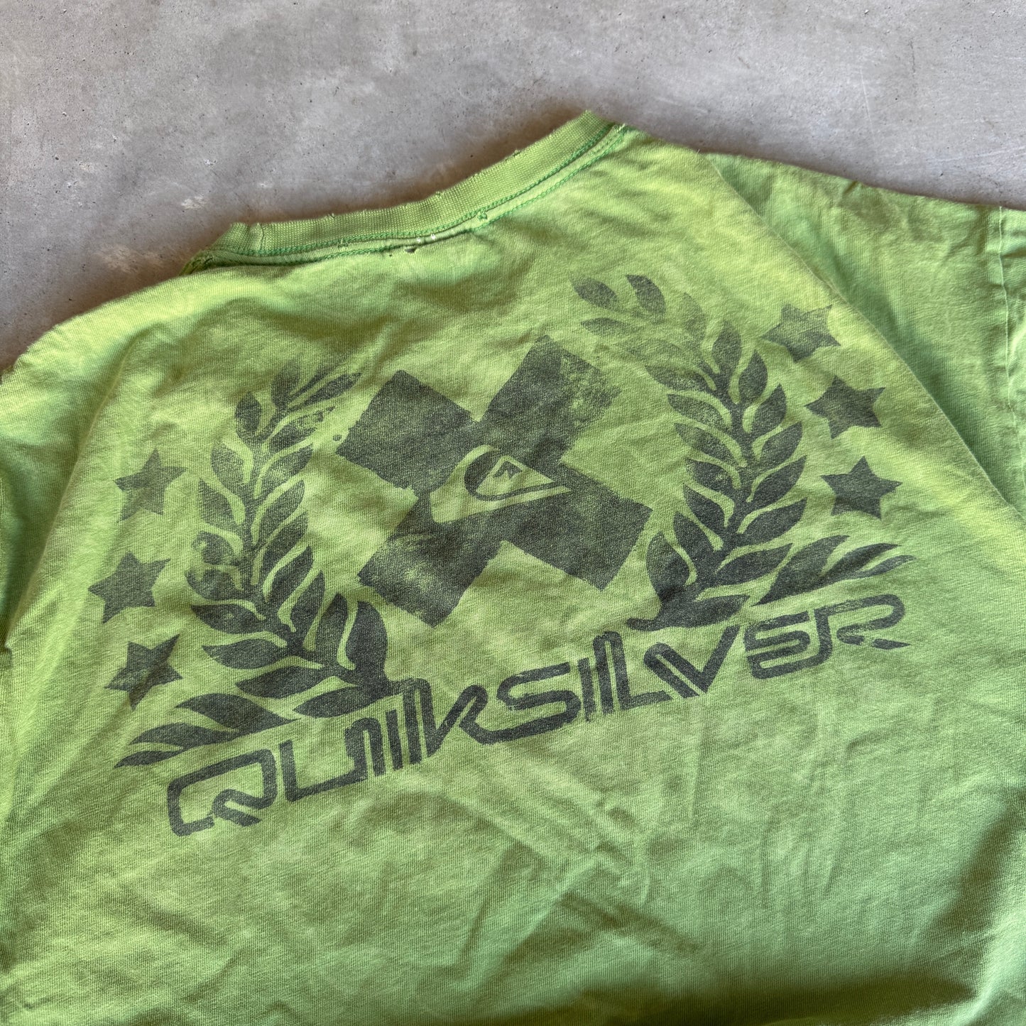 Vintage Quiksilver Sunfaded Tee - Size Large