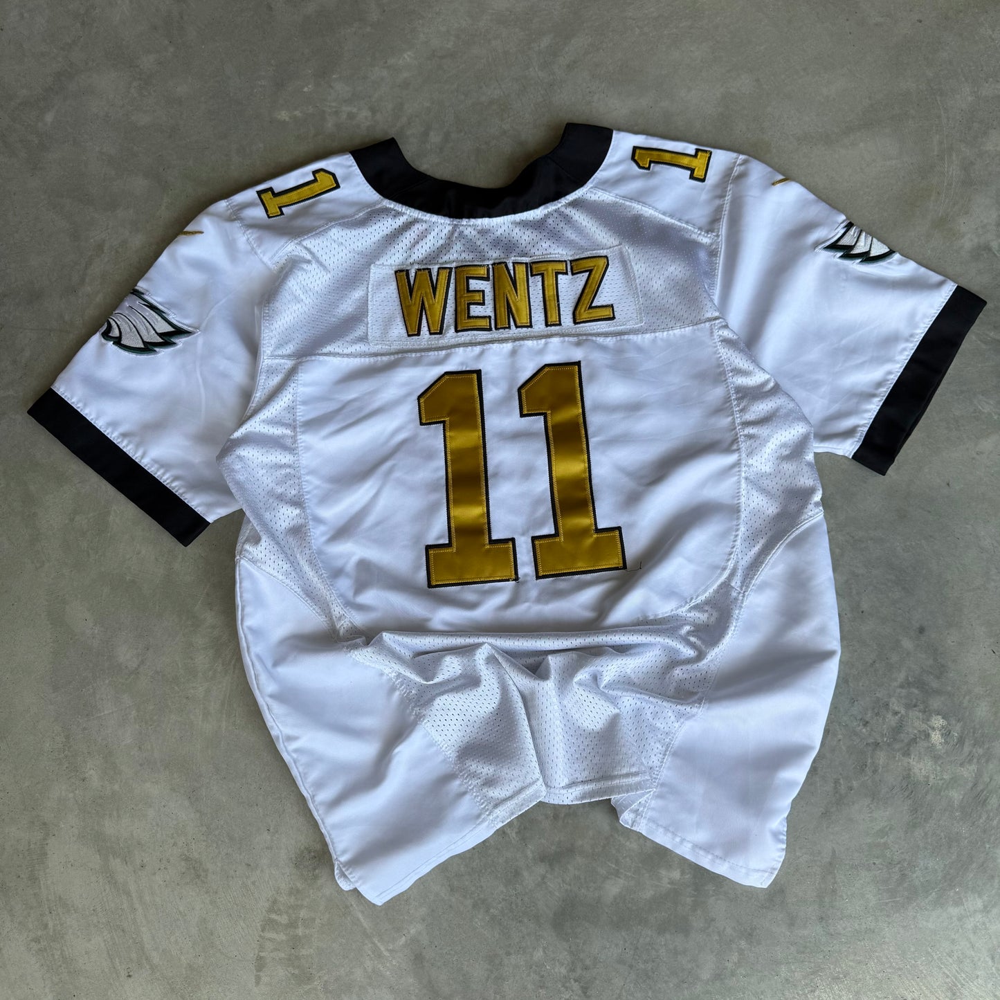 Nike On Field Eagles Carson Wentz Jersey – Size 48
