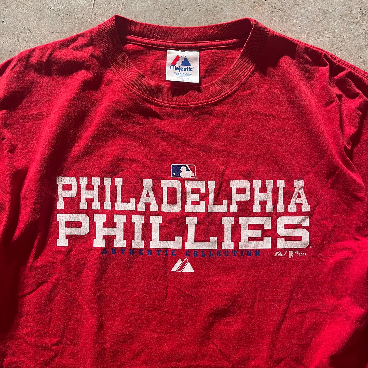 Vintage Phillies Shirt- M