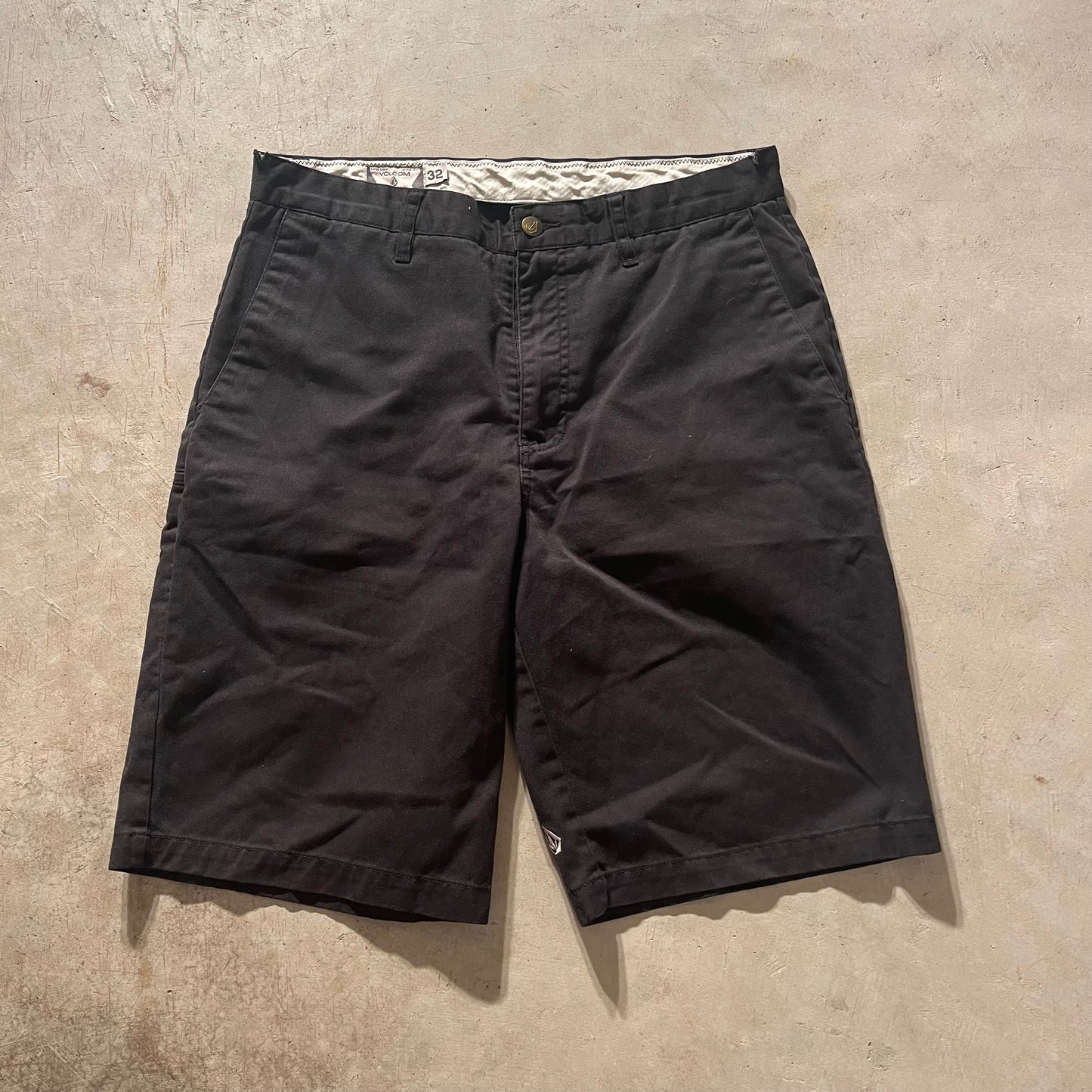 Volcom Shorts, 32